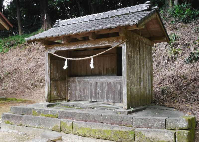 正八幡宮・前神王社